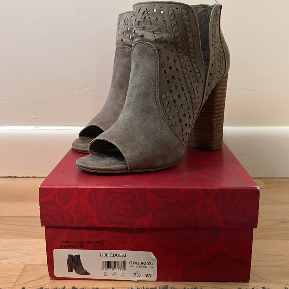 Carlos by Carlos Santana - Libbie, block heel sandal bootie, size 7.5